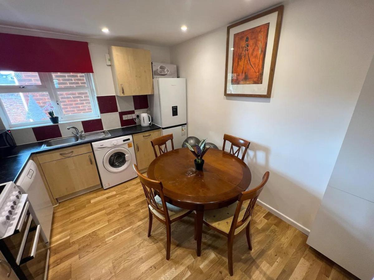 Stylish Apartment In City Centre อ็อกซ์ฟอร์ด ภายนอก รูปภาพ